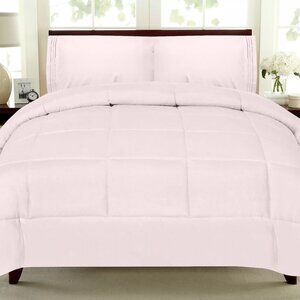 PALE PINK MADISON TWIN XL COMFORTER